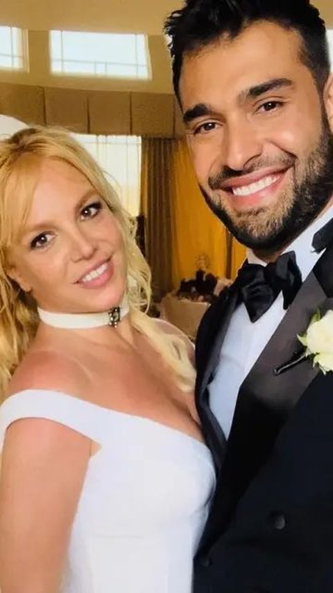 Britney Spears and Sam Asghari Divorce After 14 Months of Marriage