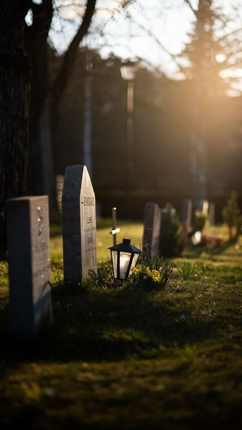Kuburan Massal Berisi Ratusan Mayat 