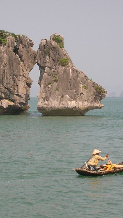 Vietnam's Iconic 