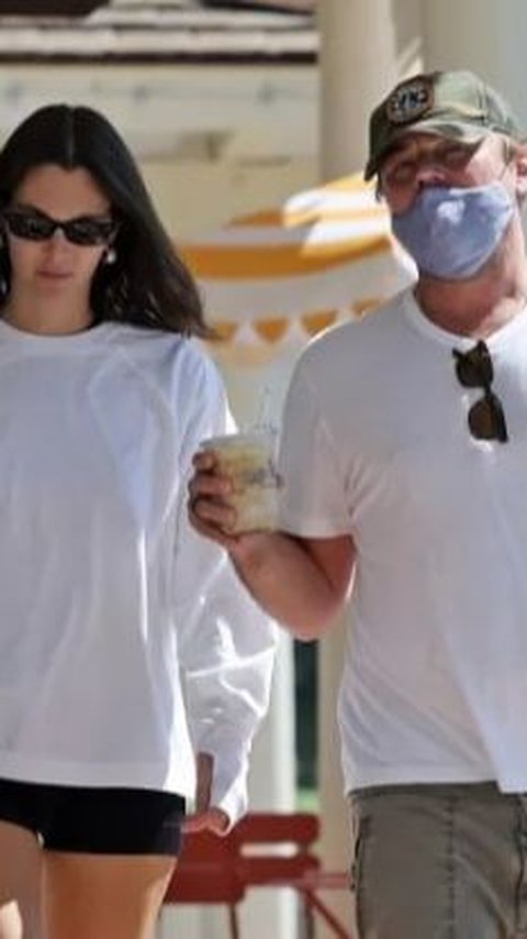 Leonardo DiCaprio Rumored of Dating With Model Vittoria Ceretti