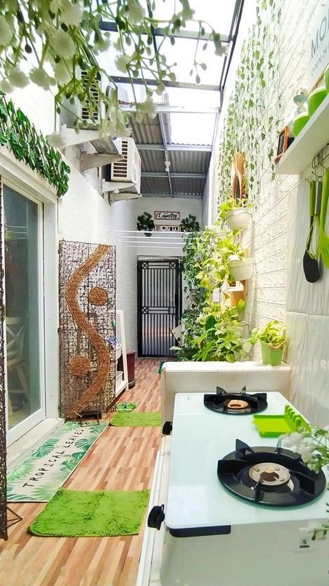 Kitchen Decorated All Green, Feels Like in a Garden
