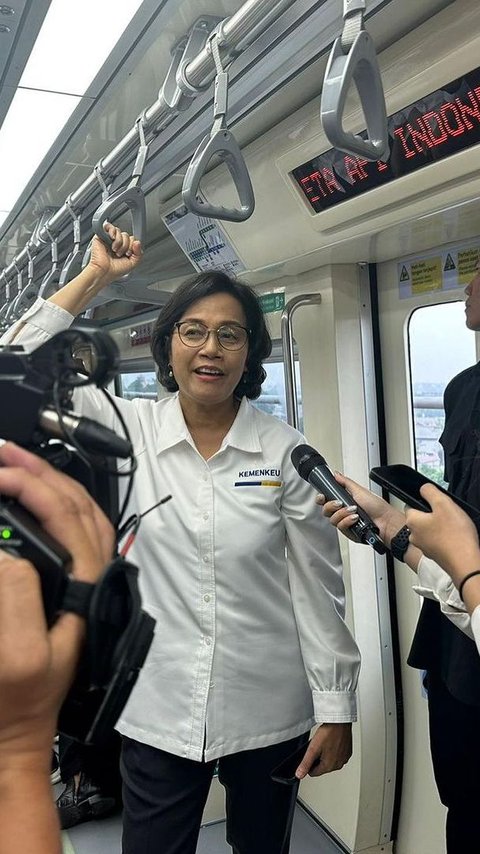 Cerita Sri Mulyani Naik LRT Jabodebek: Nyaman dan Aman, Depok ke Cawang Cuma 50 Menit