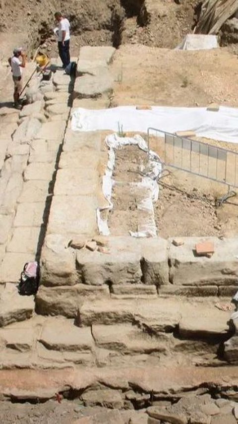 Arkeolog Temukan Reruntuhan Kuil dari Abad Kesatu SM, Digunakan untuk Menyembah Tiga Dewa Romawi