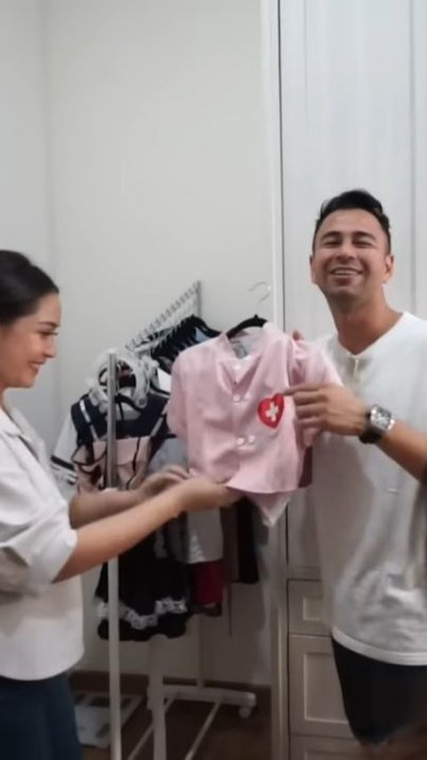 Penampakan Ruang Wardrobe Kiky Saputri, Nagita dan Raffi Ahmad Ngakak Ada Koleksi 'Seragam Dinas'