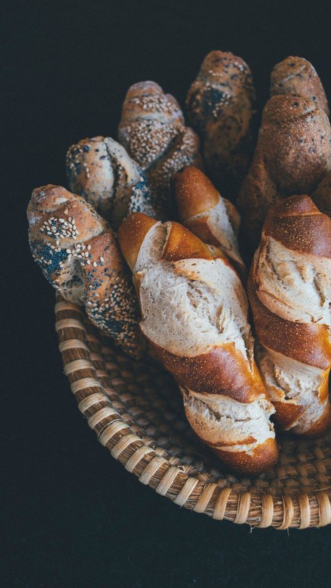 Kenali Dampak Kesehatan Akibat Memakan Roti yang Sudah Kedaluwarsa