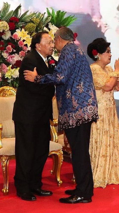 Istimewa Hari Ulang Tahun Pernikahan Ke-50 Pensiunan Jenderal TNI Sampai Dihadiri SBY