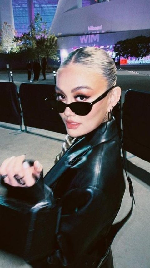 Momen Agnez Mo Tiba-Tiba Datangi Kelurahan di Jakarta, Penampilannya Curi Perhatian