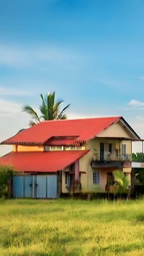 Portrait of a Unique House Full of Oddities, Its Design Makes You Think Hard!