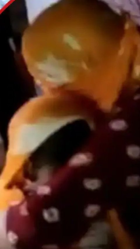Indian Couple Sells Their 8-Month Child To Buy iPhone