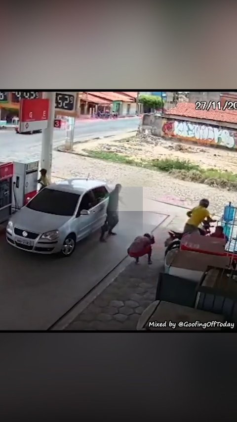 Two Unaware Thieves Got Wrecked