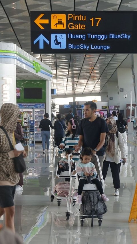 Tips Hemat Pengeluaran di Bandara agar Tak Boncos saat Naik Pesawat
