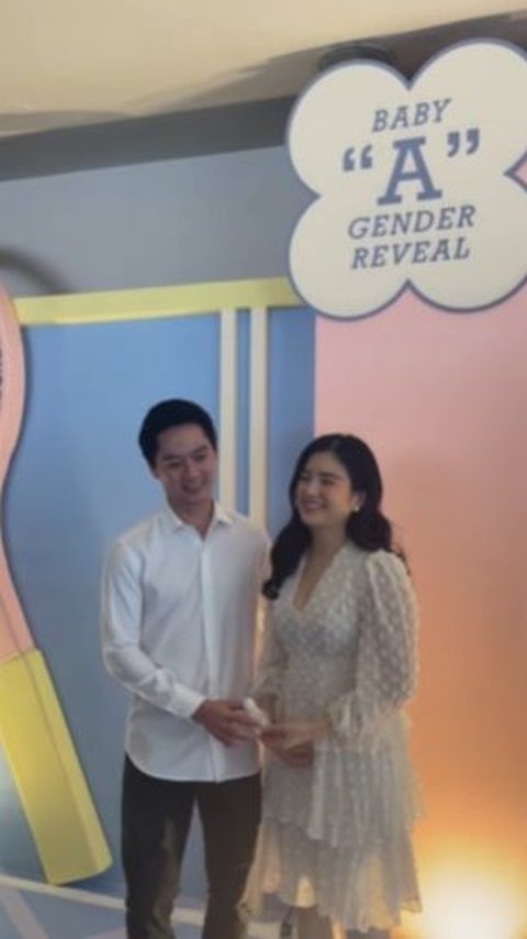 Cantiknya 'Bumil' Putri Konglomerat Rayakan Gender Reveal, Tema Acara Unik Beda dari yang Lain