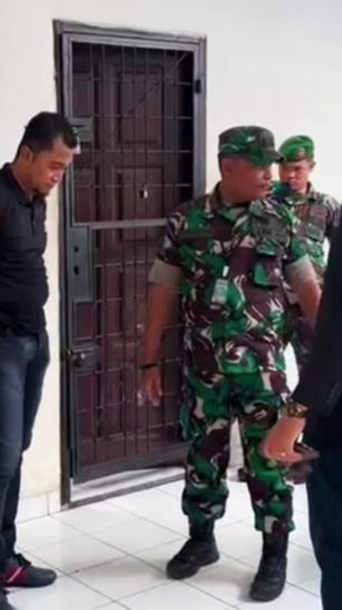 IPW: Tersangka Dibebaskan Usai TNI Geruduk Polrestabes Medan