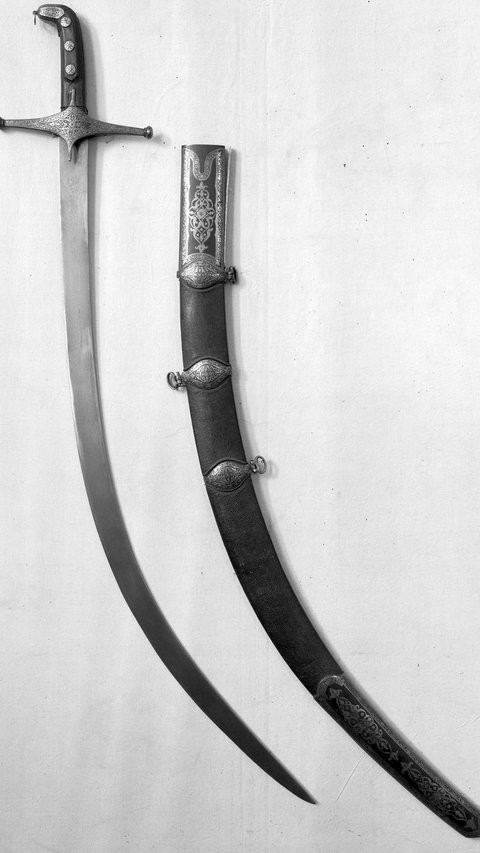 Pedang Kuno Tentara Muslim dari Masa Perang Salib Ditemukan, Bentuknya Unik