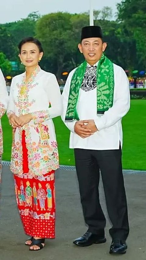 Bak Abang None, Gaya Kece Panglima TNI-Istri & Kapolri-Istri Pose Bareng Bikin Pangling