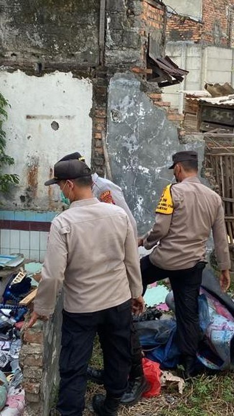 Polisi Obrak-Abrik Kampung Boncos Jakbar, Sabu hingga Senpi Rakitan Disita