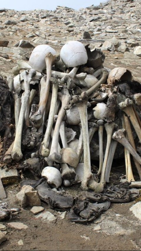 7 Creepy Facts About Himalaya's 'Skeleton Lake'