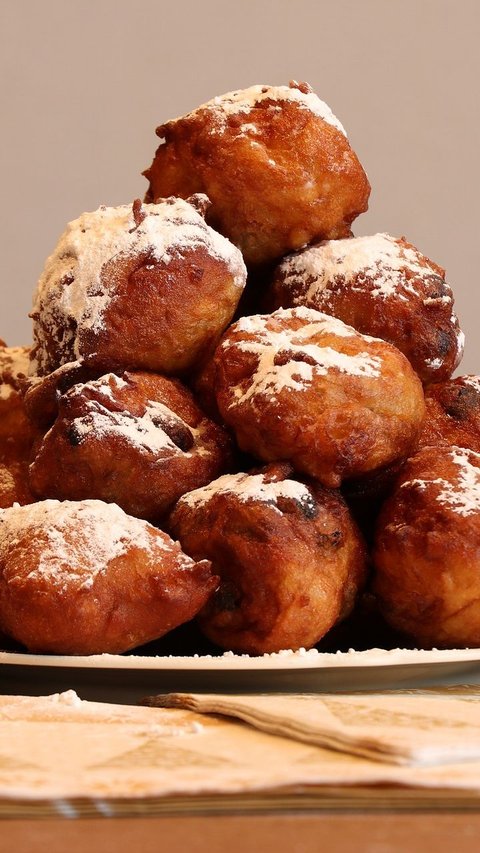 5 Most Popular Dutch Snacks You Must Try