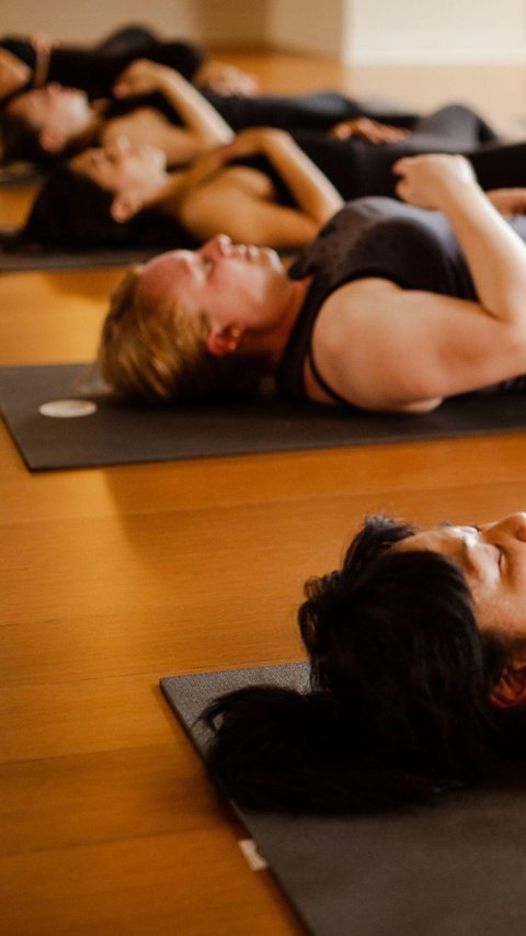 UK Police Receive Report of 'Ritual Mass Murder' Apparently Yoga Class