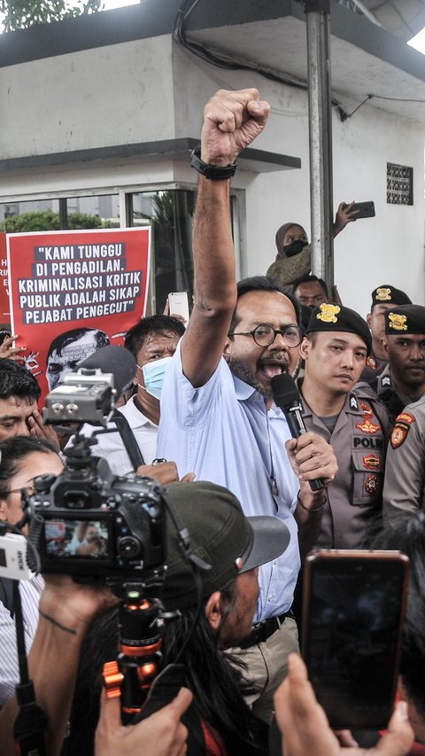 VIDEO: Panas Jaksa Vs Saksi Bahas Data Teruji soal Luhut, Haris Azhar Berdiri 