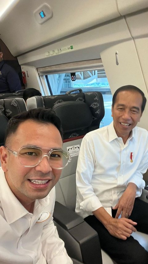 Jokowi Tries High-Speed Train, Jakarta to Bandung in Less Than Half an Hour!