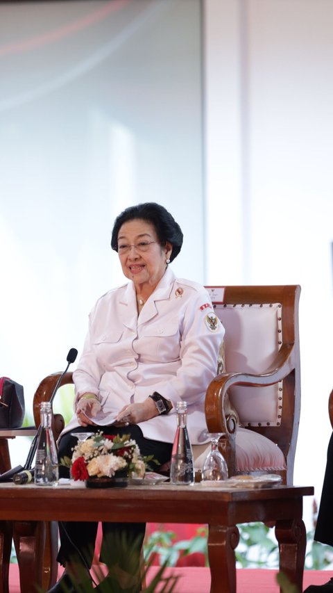 Megawati Beri Pembinaan Ideologi Pancasila Kepada Para Menteri dan Pemangku Kebijakan