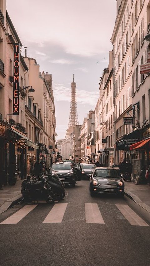 5 Hidden Gem Attractions You Must Visit In Paris