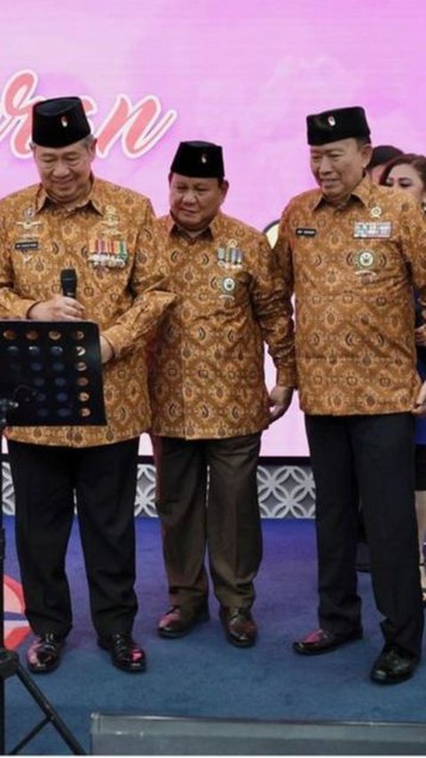 VIDEO: Prabowo Beri Hormat, SBY Kasih Cipika Cipiki