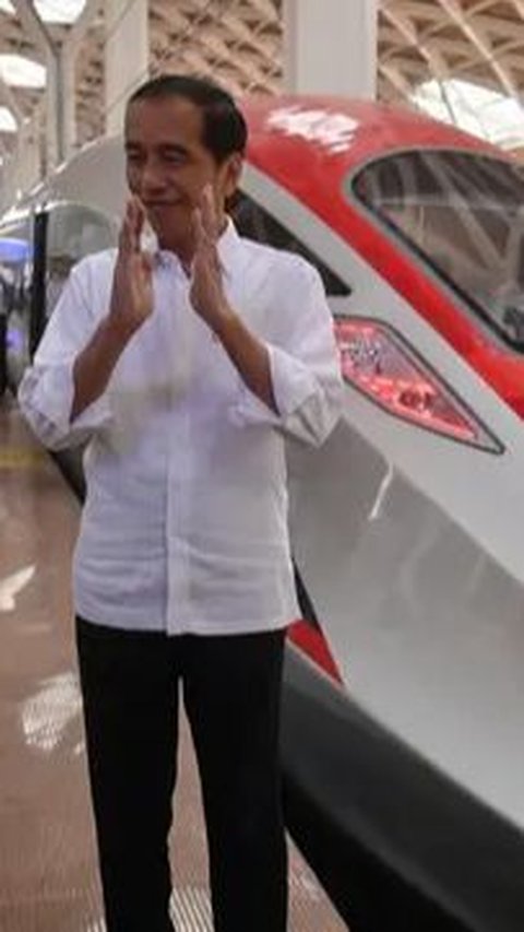 Jokowi: Rencana Kereta Cepat Jakarta-Surabaya Masih Dalam Studi