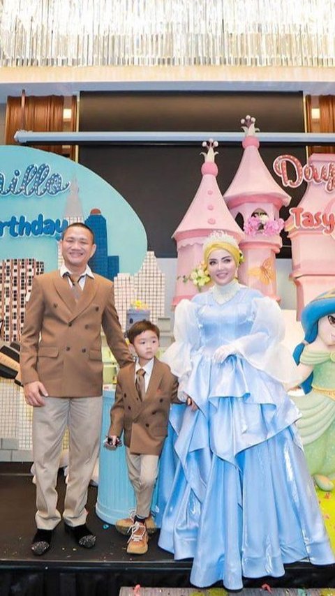 Bak Cinderella, 8 Foto Cantik Bella Shofie di Ulang Tahun Anaknya