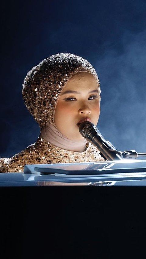 8 Potret Putri Ariani Lolos Ke Final America's Got Talent, Sampai Dapat Standing Applause