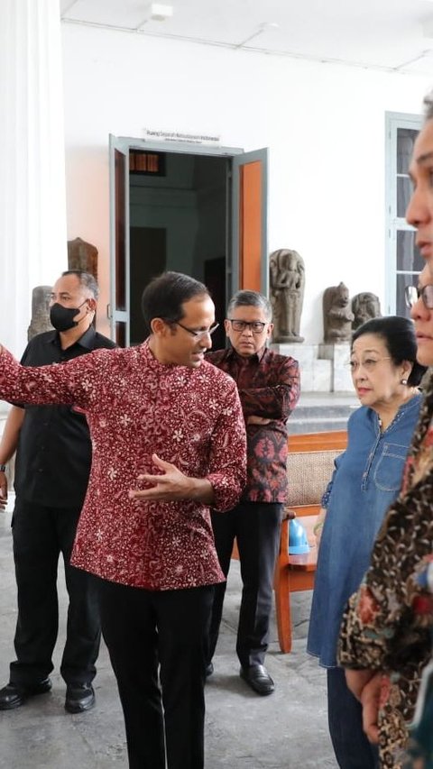 Ekspresi Megawati Berkeliling Museum Nasional Cek Kondisi Benda Sejarah Pascakebakaran