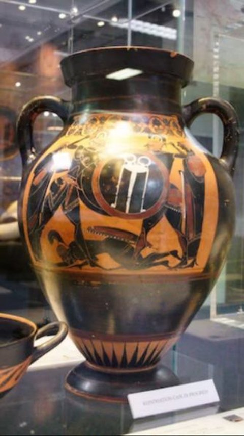 3 Artifacts at Australian National University Are Stolen Items from Italy