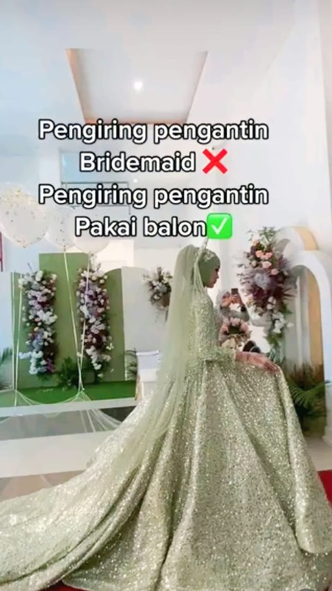 Kreatif Tanpa Batas, Pengantin Ini Bukannya Diiringi Bridesmaid, tapi Deretan Balon