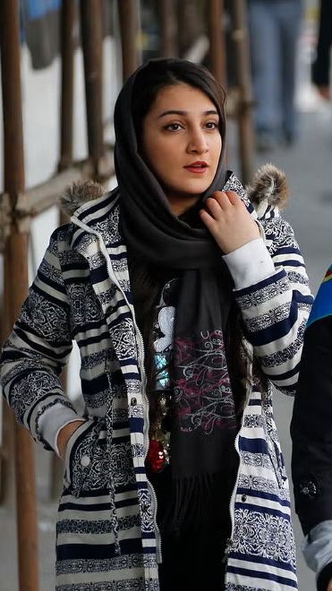 Undang-Undang Baru Iran, Perempuan Berpakaian Tidak Pantas akan Dipenjara 10 Tahun