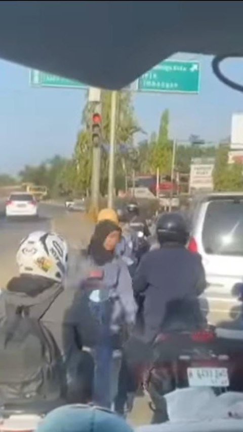 Viral Aksi Nekat Pelajar Demi Hindari Razia Polisi