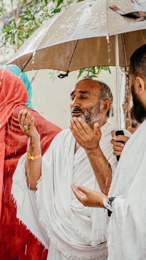 Waktu yang Tepat untuk Mengamalkan Doa Turun Hujan, Ini Cara Sholat Istisqa