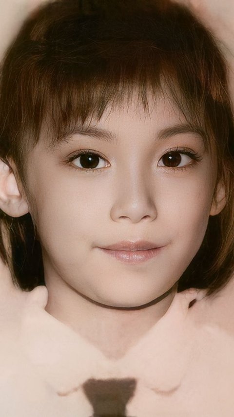 Called Similar to Agnes Mo, Little Girl in This Old Photo Is a Famous Artist's Sister, Check Out the Transformation Until Now