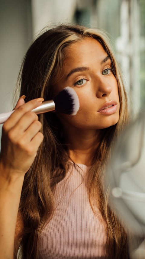 Not Up to 5 Minutes, This is How to Clean Makeup Brushes