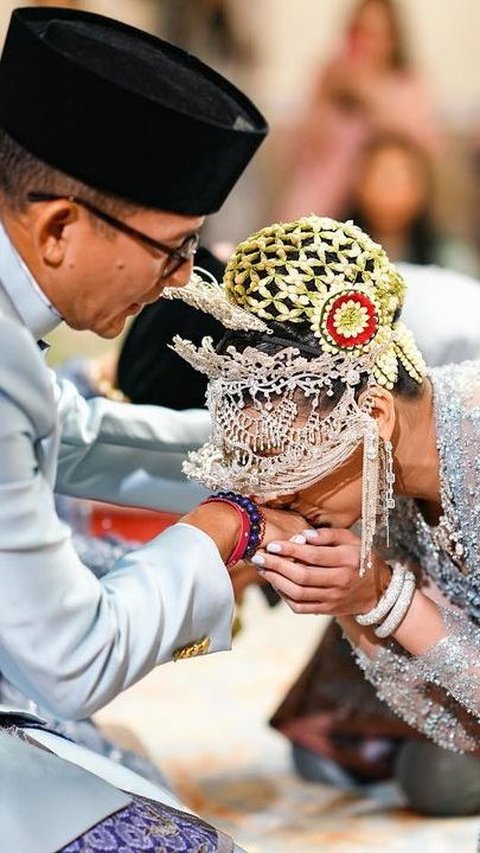Selamat! Putri Sulung Sandiaga Uno Resmi Menikah di New York