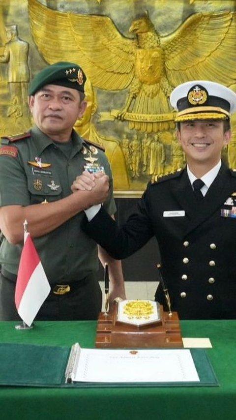 Pangkostrad Terima Kunjungan Kehormatan Panglima Angkatan Bersenjata Singapura