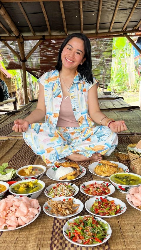 Potret Lawas Farida Nurhan yang Viral Usai Kisruh Review Makanan Bang Madun, Berujung Somasi!