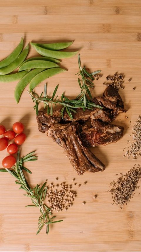 How To Cook Lamb Chops In 3 Easy Ways: Perfect For Beginners