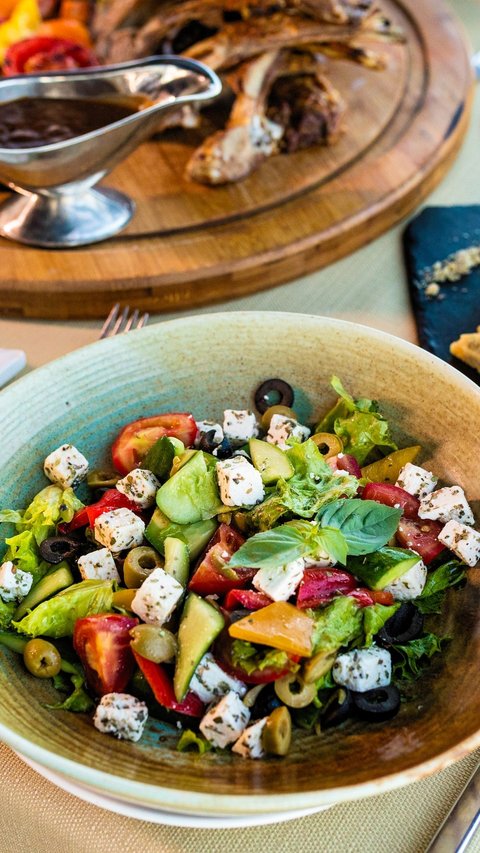 The Classic Greek Salad Recipe And Tips To Make It Like A Pro