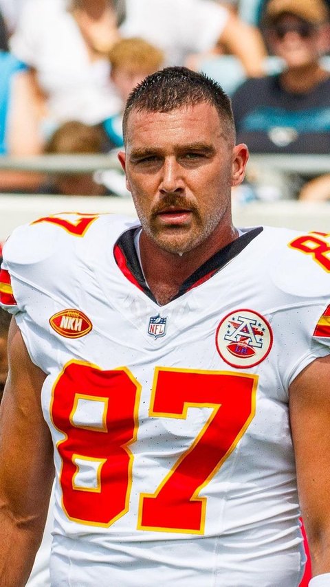 Taylor Swift And Travis Kelce Leaving Arrowhead Stadium Together After