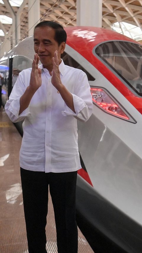 Jokowi Soft Launcing Kereta Cepat Jakarta-Bandung pada 1 Oktober 2023