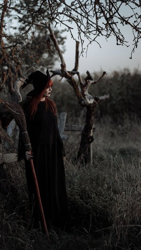 Top 5 Most Famous Real Witches In History