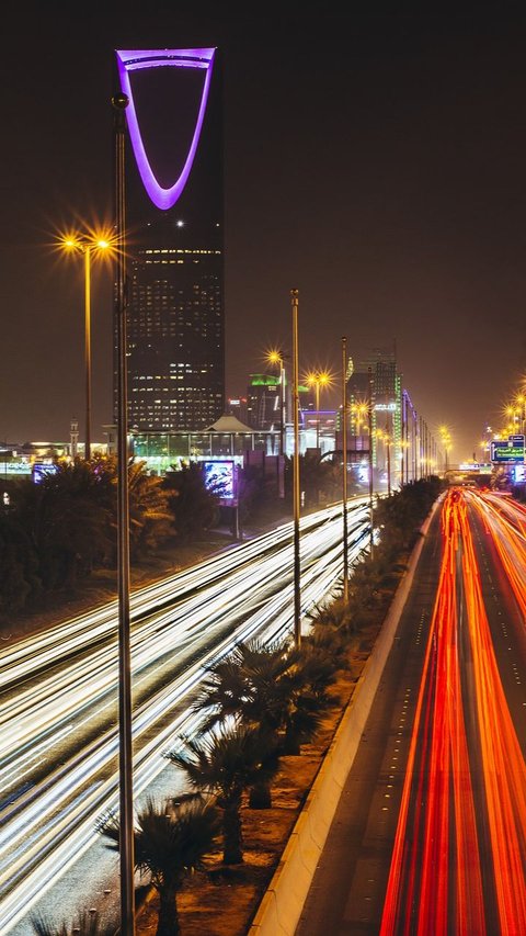 Megaproyek Kota Berwujud Garis Lurus Arab Saudi Dinilai Tak Masuk Akal