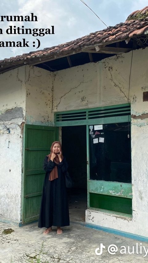 Kondisi Rumah yang 13 Tahun Kosong Ini Bikin Nangis, tapi di Dalamnya Menyimpan Kenangan Tak Terlupakan