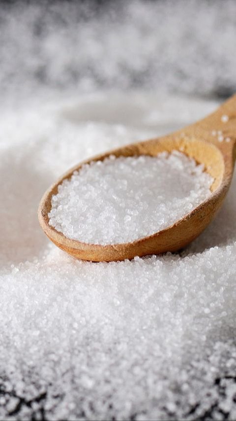 8 Problems that Can Arise from Consuming Too Much Salt